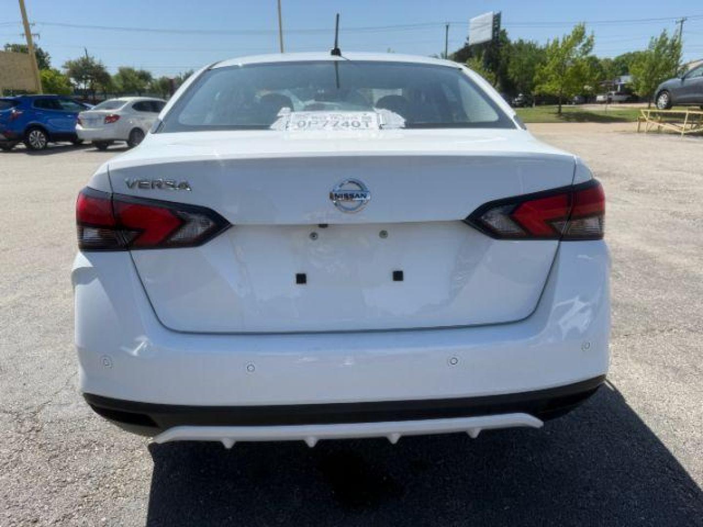2020 WHITE Nissan Versa S Xtronic CVT (3N1CN8DV8LL) with an 1.6L I-4 DOHC engine, located at 2715 W Pioneer Pkwy, Arlington, TX, 76013, (817) 265-9009, 32.710262, -97.153236 - Photo#8